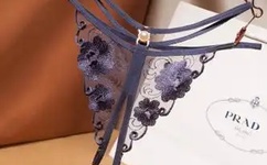 国产美女人人人妻